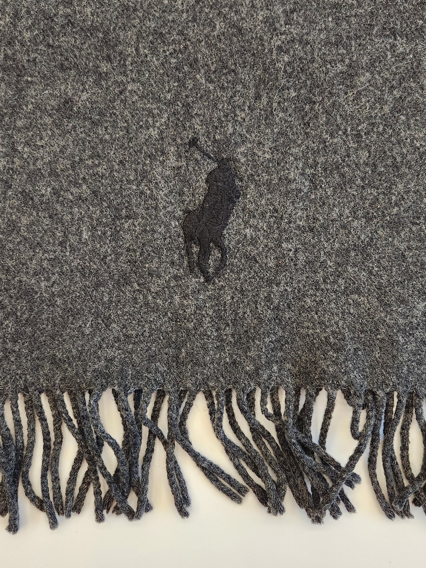 Polo muffler